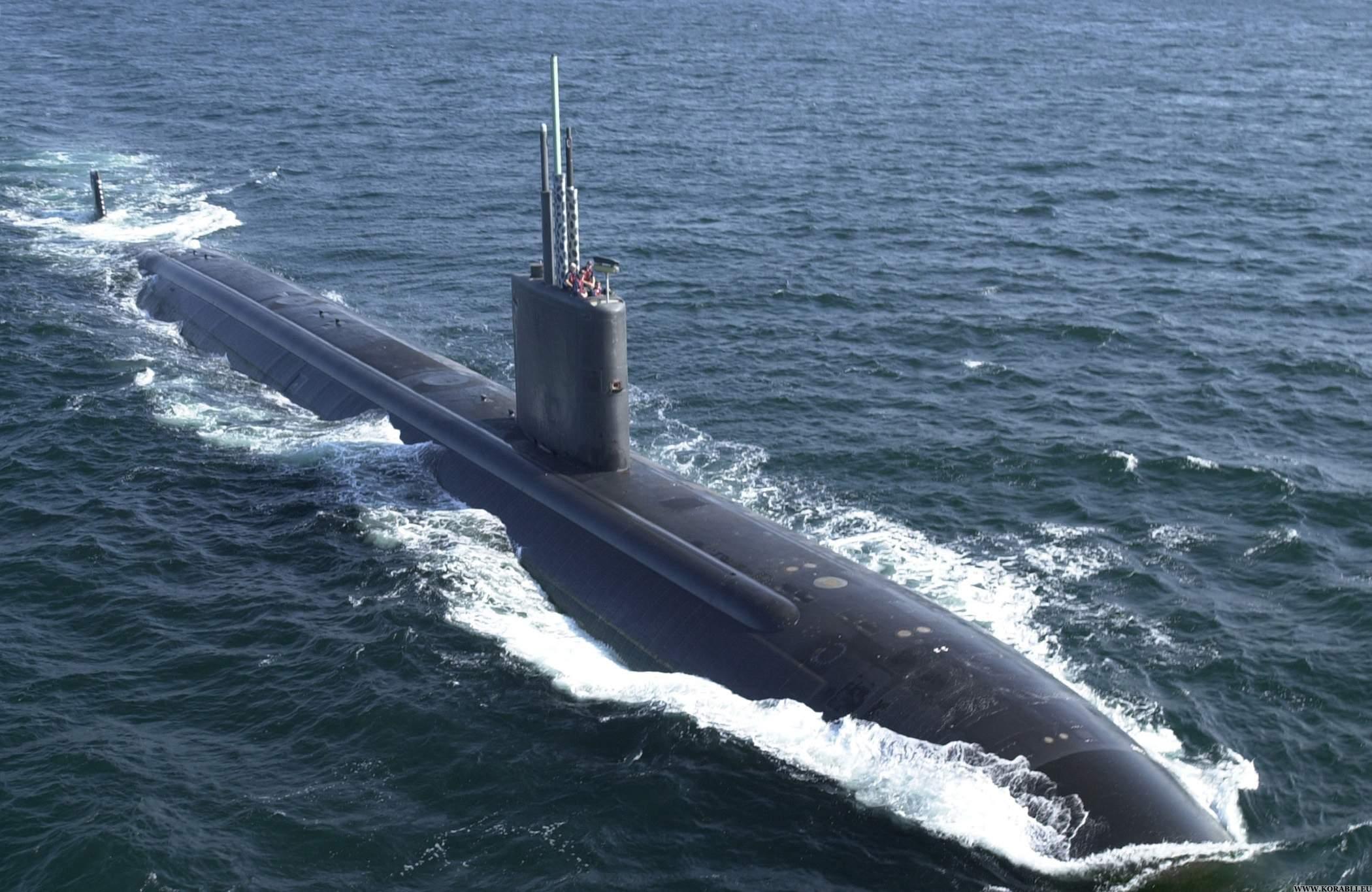 Атомная подводная лодка USS Tucson (SSN-770)